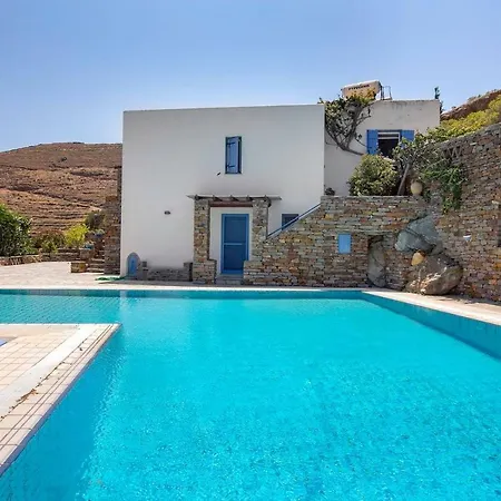 Cyrene Villa *